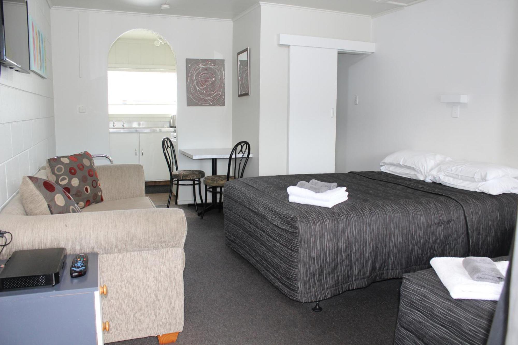 קאיקורה Sierra Beachfront Motel מראה חיצוני תמונה