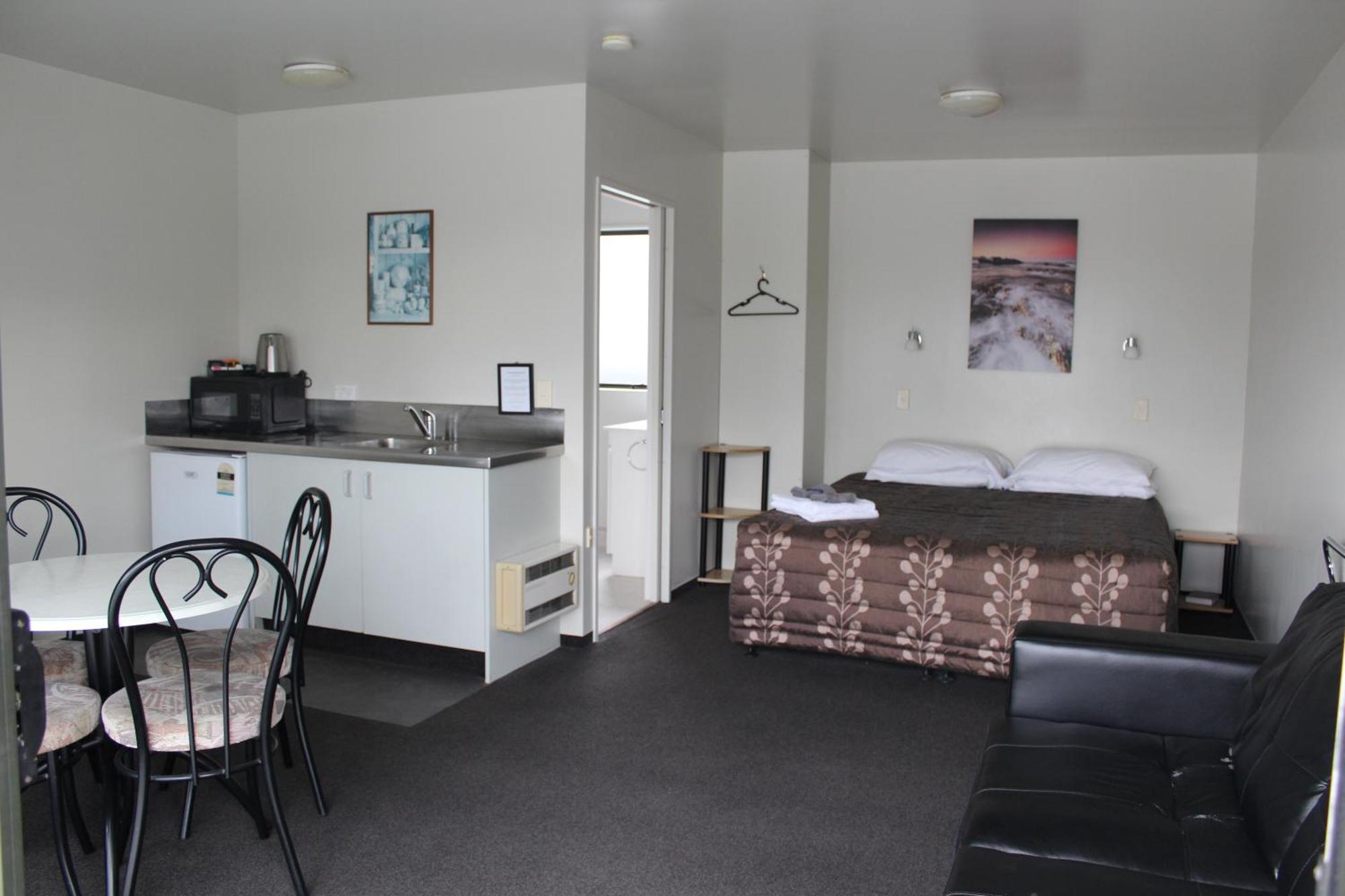 קאיקורה Sierra Beachfront Motel מראה חיצוני תמונה