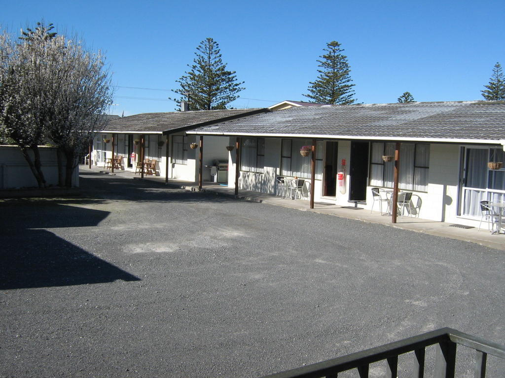 קאיקורה Sierra Beachfront Motel מראה חיצוני תמונה