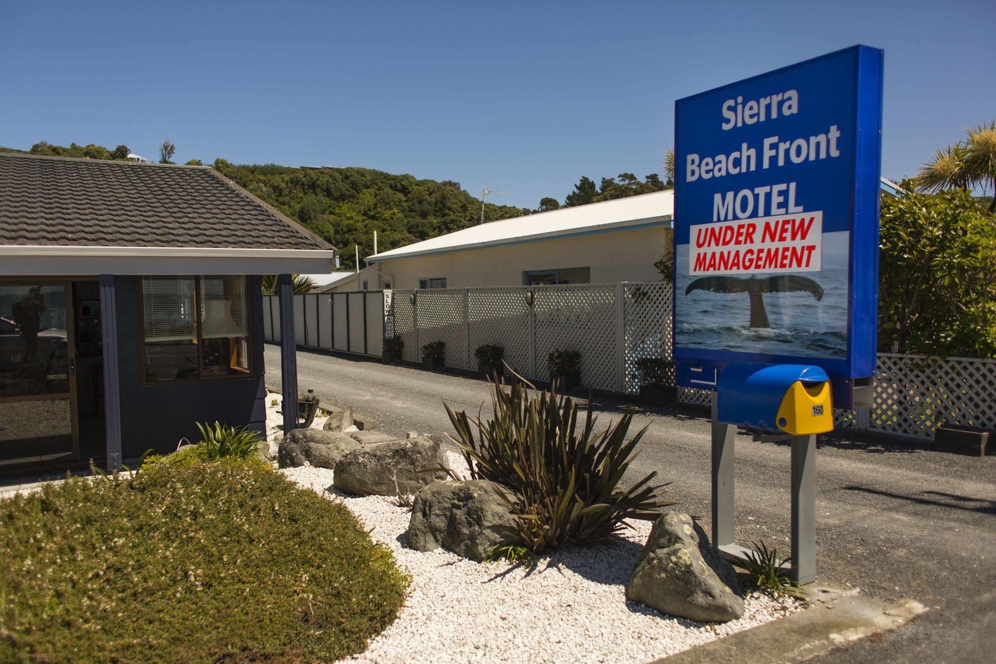 קאיקורה Sierra Beachfront Motel מראה חיצוני תמונה